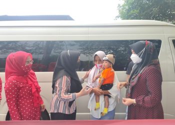 Bupati Lepas Rombongan YJI, Antar Bocah Penderita Kelainan Jantung Berobat ke Jakarta