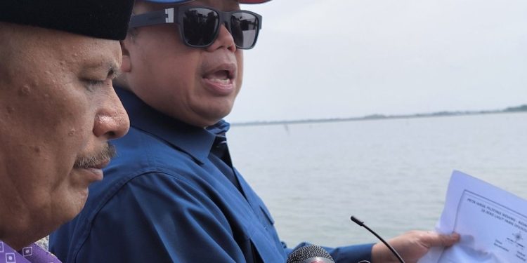 Menteri ATR/BPN Berdebat dengan Kepala Desa Kohod Terkait Status Area Pagar Laut